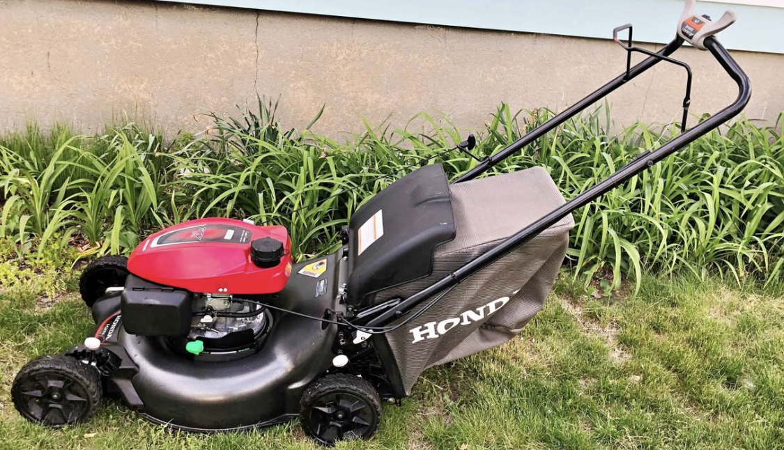 Honda HRN216 Self-Propelled Lawn Mower