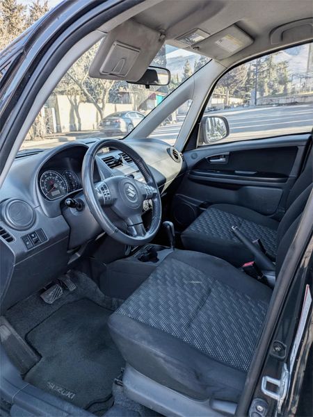 Suzuki SX4 2008 AWD Automatic 200,000 km