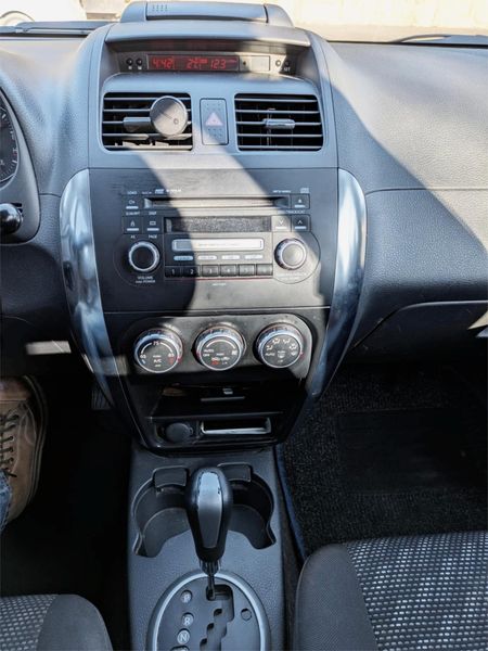 Suzuki SX4 2008 AWD Automatic 200,000 km