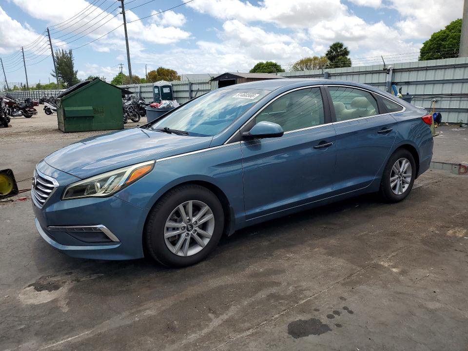 2015 Hyundai Sonata 2.4L Automatic Sedan – 100,337 miles