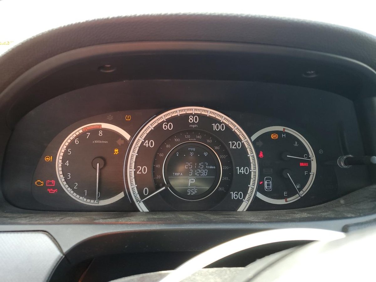 2013 Honda Accord 2.4L Automatic 251,157 km